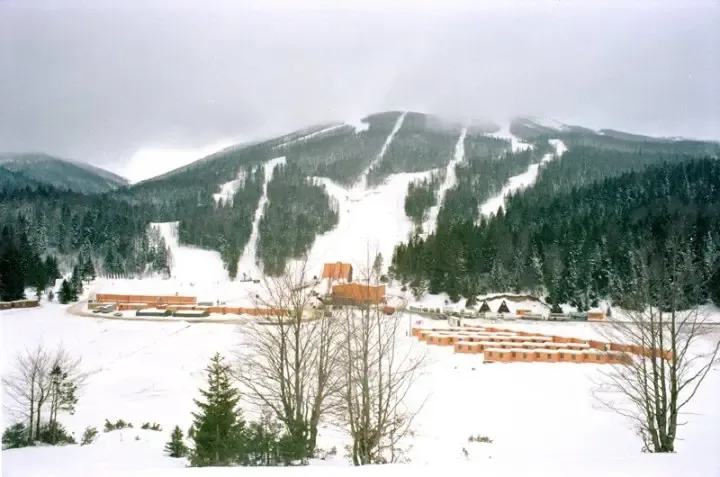 Ski runs and base facilities at the Bjelašnica Olympic venue, 1984