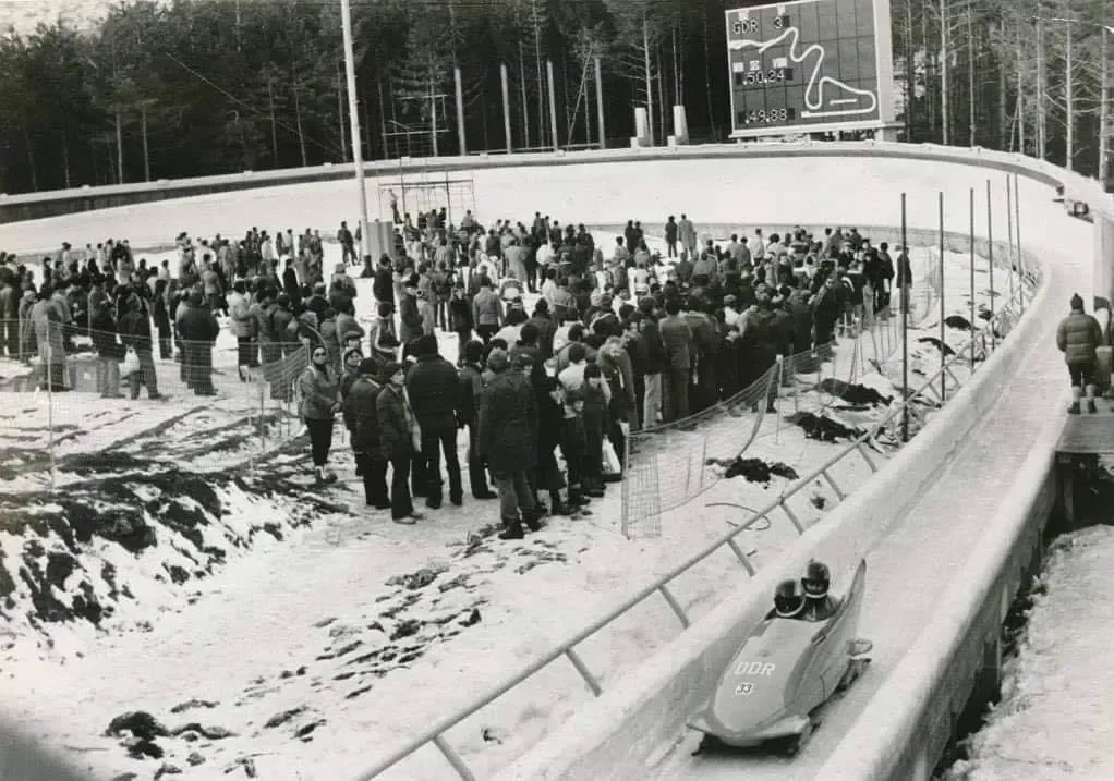 A bobsled team competes at the Trebevic track in 1984.