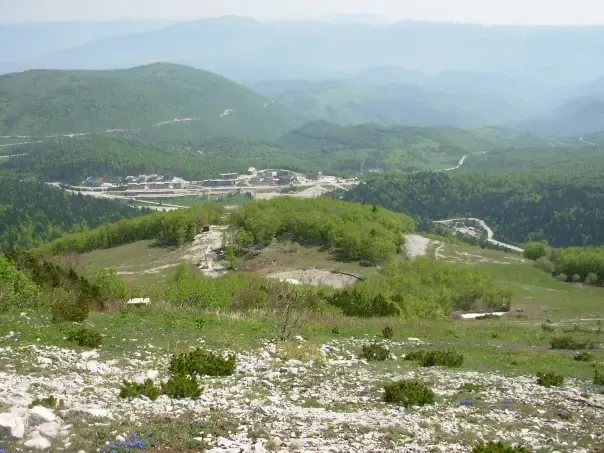 A view from the Bjelašnica three-seater middle station in 2009