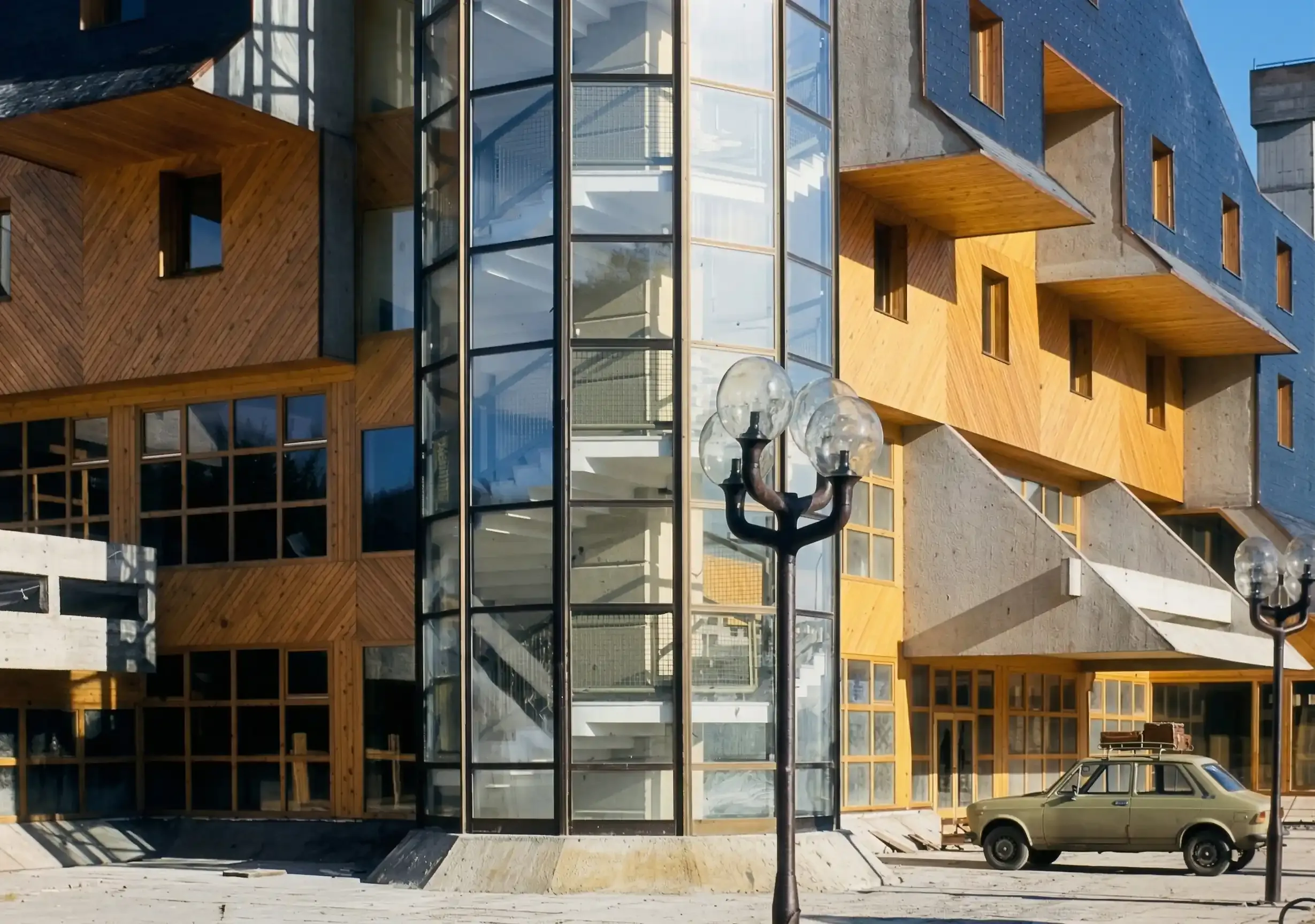 Modernist architecture of the Hotel Famos on Bjelašnica during the 1980s.
